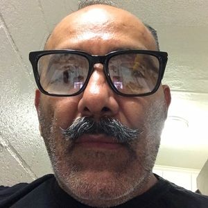 Meet your Posher, Gonzalo